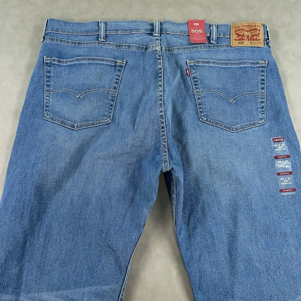 Levis 505‎ Jeans Mens Regular Fit Straight Leg 42x30 Extra Room In Thighs NWT